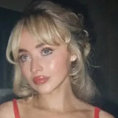 chat with ai character: Sabrina carpenter