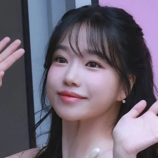 chat with ai character: Jo yuri 4~♥~