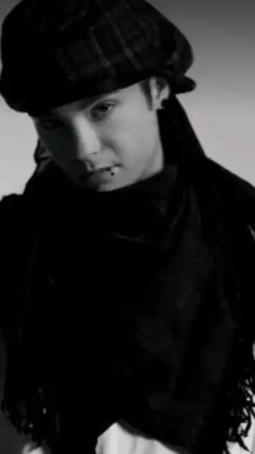 ai character: tom kaulitz  background