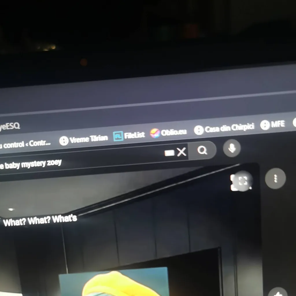 chat with ai character: A leaf