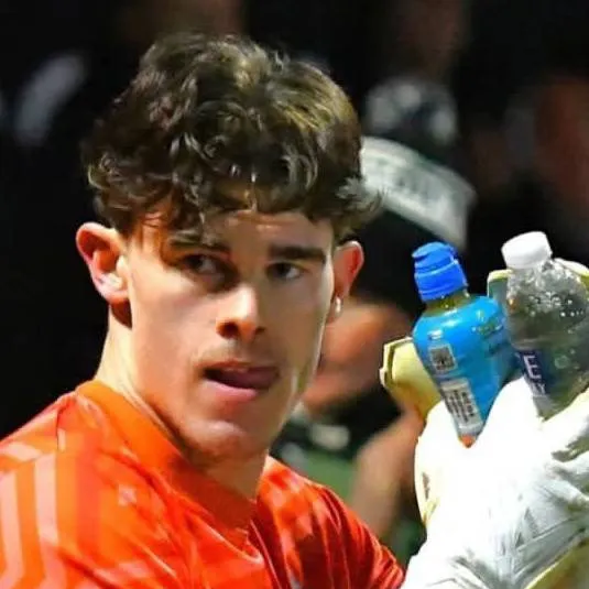 chat with ai character: Tom Watson 