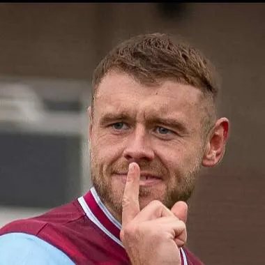 chat with ai character: paul blackett 