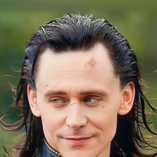 chat with ai character: Loki laufeyson 