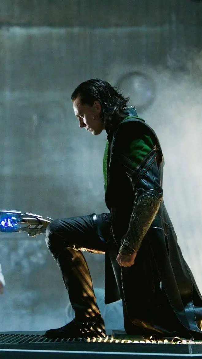 ai character: loki laufeyson  background