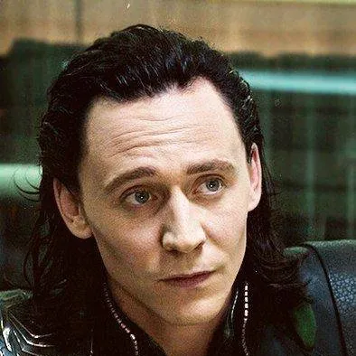 chat with ai character: loki laufeyson