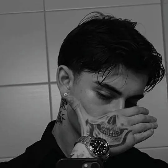 chat with ai character: mafia 