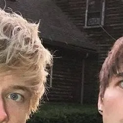 chat with ai character: Sam and Colby 