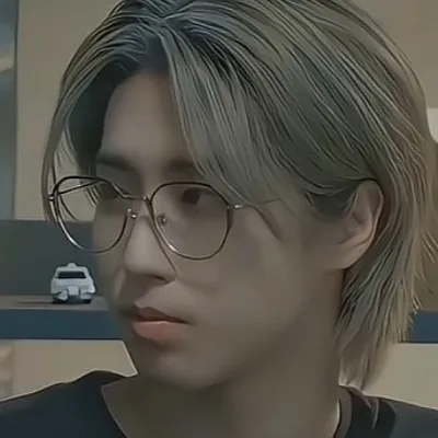 chat with ai character: Xlov & SKZ