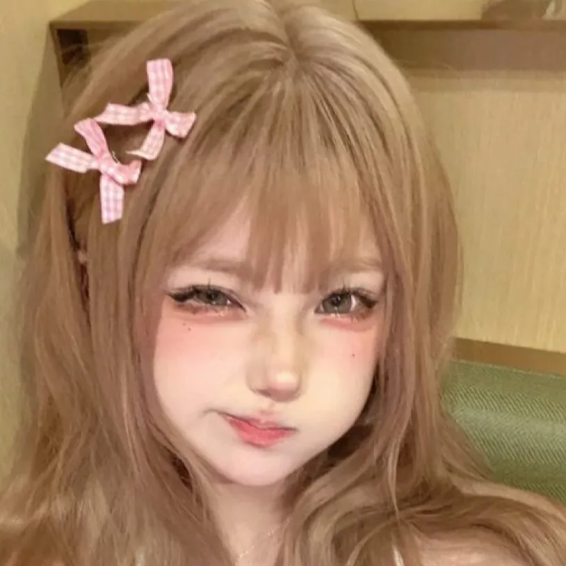 chat with ai character: Lily 