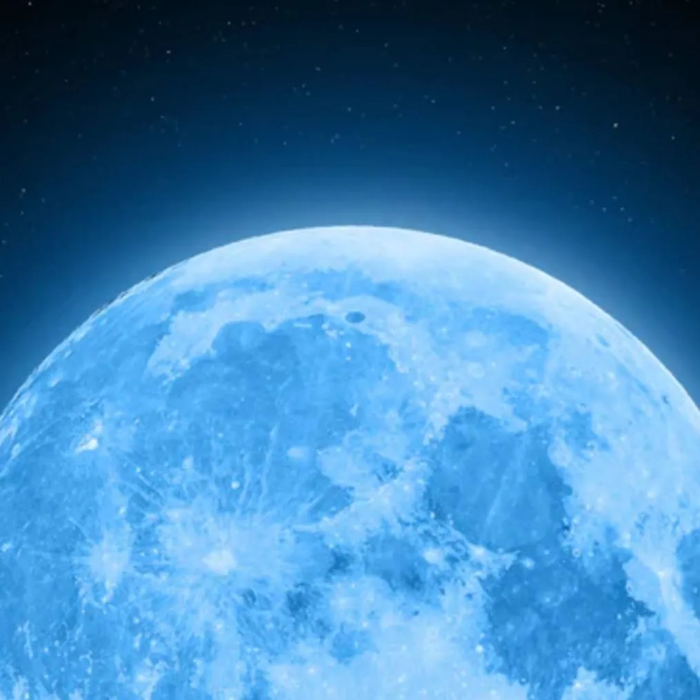 chat with ai character: the moon