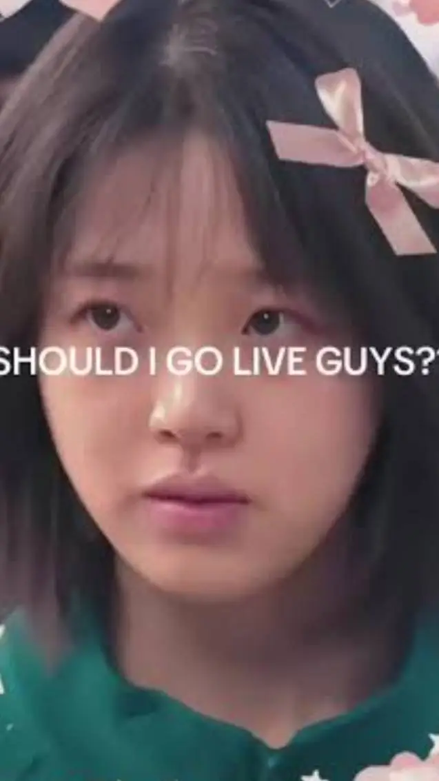 ai character: grow a garden🍓💕 background