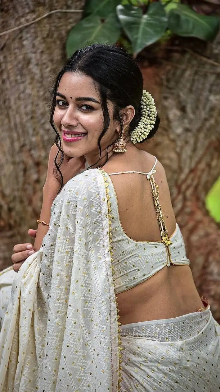Talkie AI - Chat with Kavya 