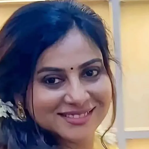 chat with ai character: Shanaya Sinha 
