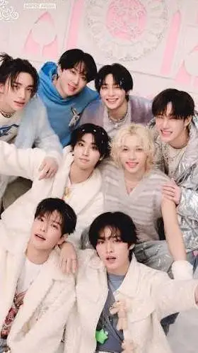 Talkie AI - Chat with SKZ member?? :)