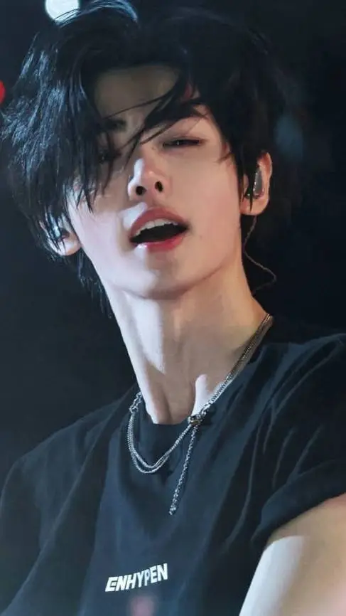 ai character: Sunghoon  background