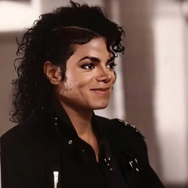 chat with ai character: Michael Jackson 