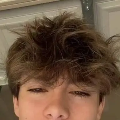 chat with ai character: Max Boyfriend 