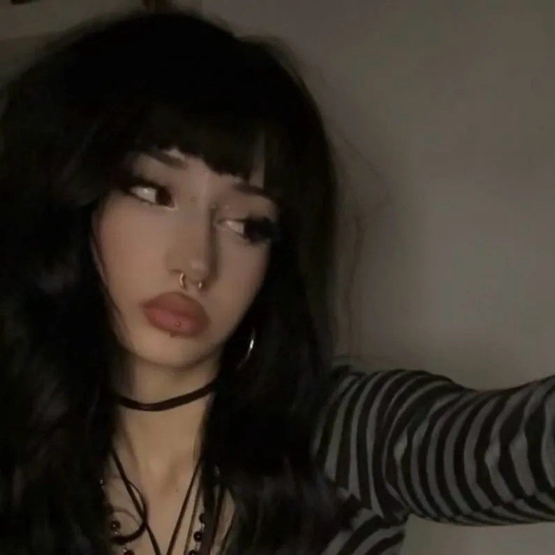 chat with ai character: ⭐JJ(Janet)￼⭐