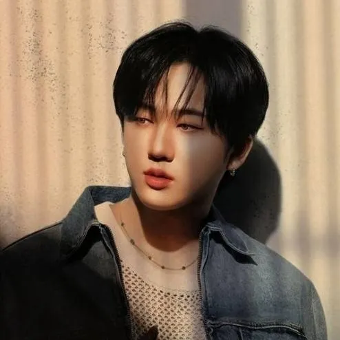 chat with ai character: Changbin 🐷