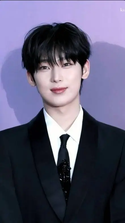 ai character: Sunoo background