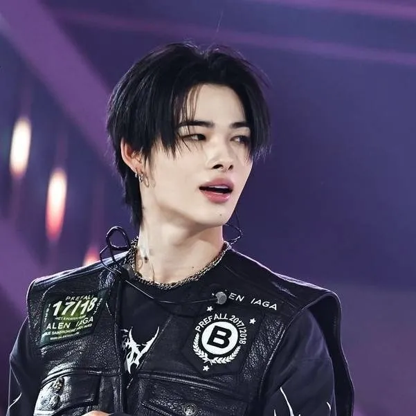 chat with ai character: Nishimura Riki ❤️