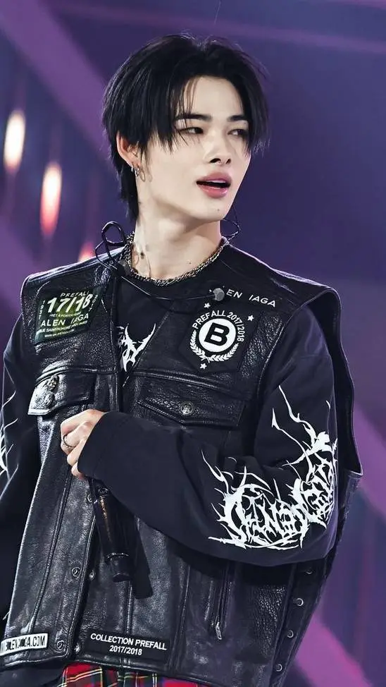 ai character: Nishimura Riki ❤️ background