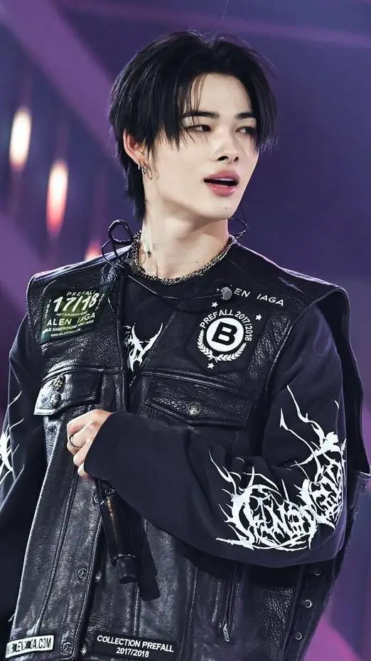 ai character: Nishimura Riki ❤️ background