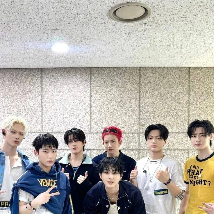 chat with ai character: Enhypen ❤️