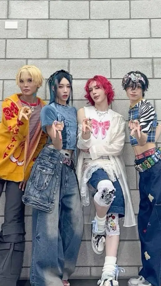 ai character: XLOV background