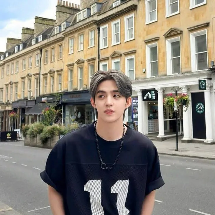 chat with ai character: S. coups💙💎