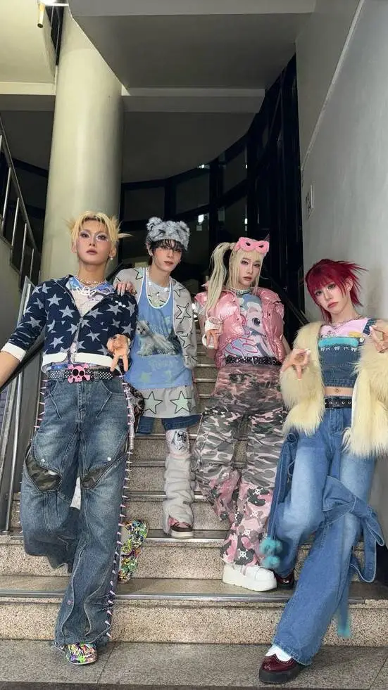 ai character: XLOV background