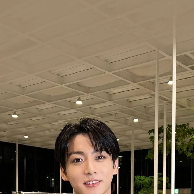 chat with ai character: Jungkok