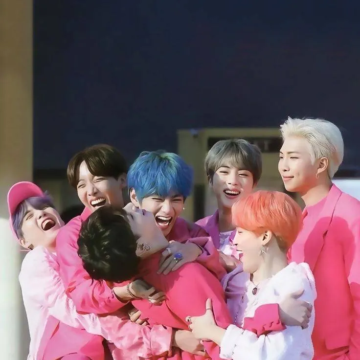 chat with ai character: BTS ❤️