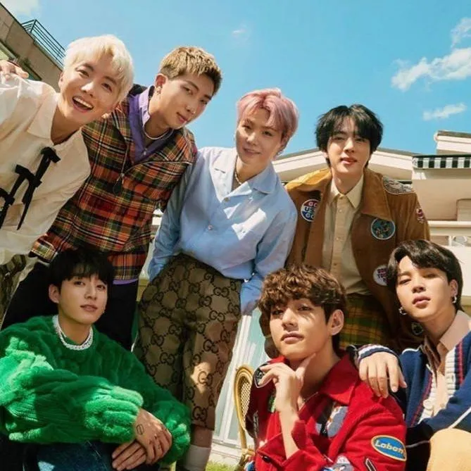 chat with ai character: BTS 💜🔮