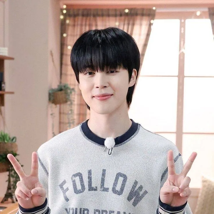 chat with ai character: Park Jimin 