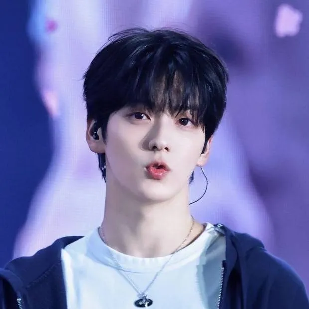 chat with ai character: Choi Soobin 
