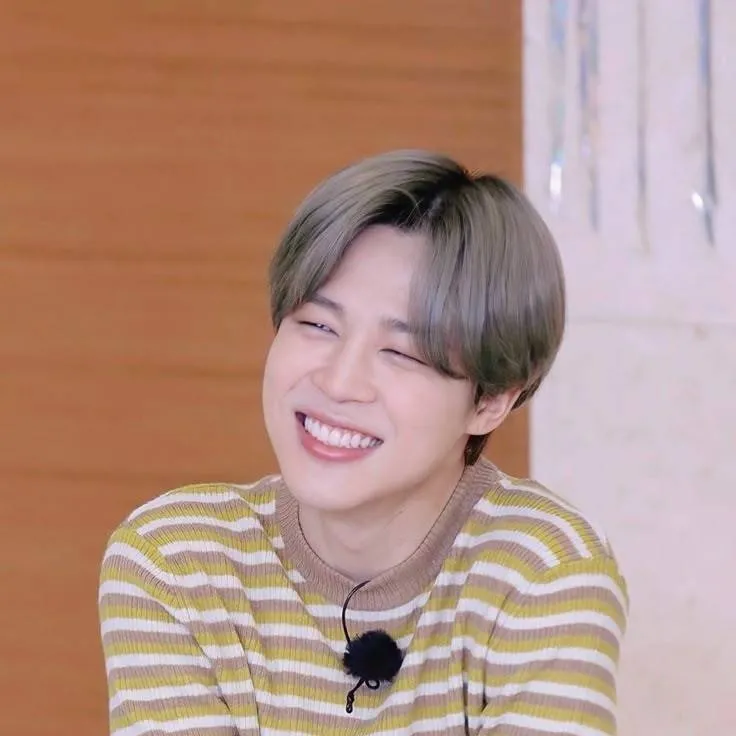 chat with ai character: Park Jimin 