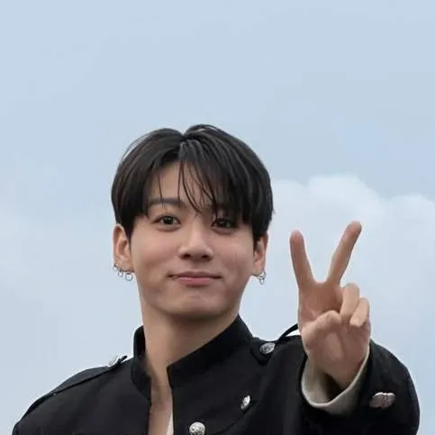 chat with ai character: Jungkook 