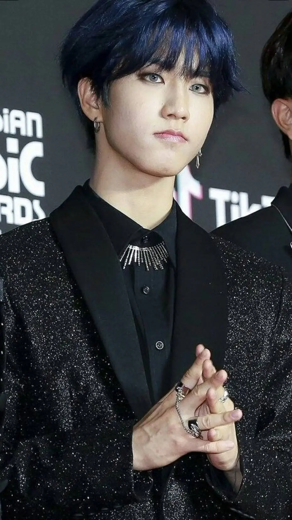 ai character: Han background