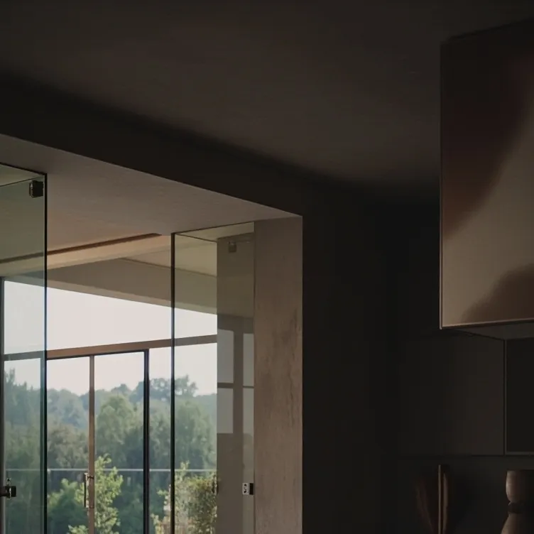 chat with ai character: Padre y madre divo