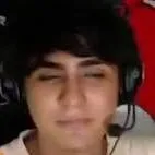 chat with ai character: solo una pregunta