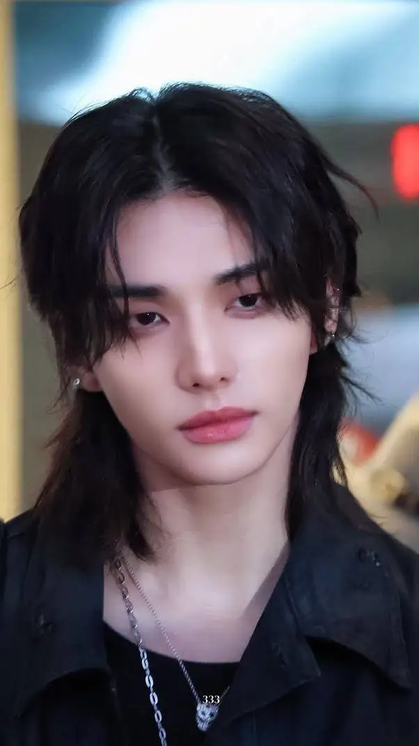 Talkie AI - Chat with hwang hyunjin 