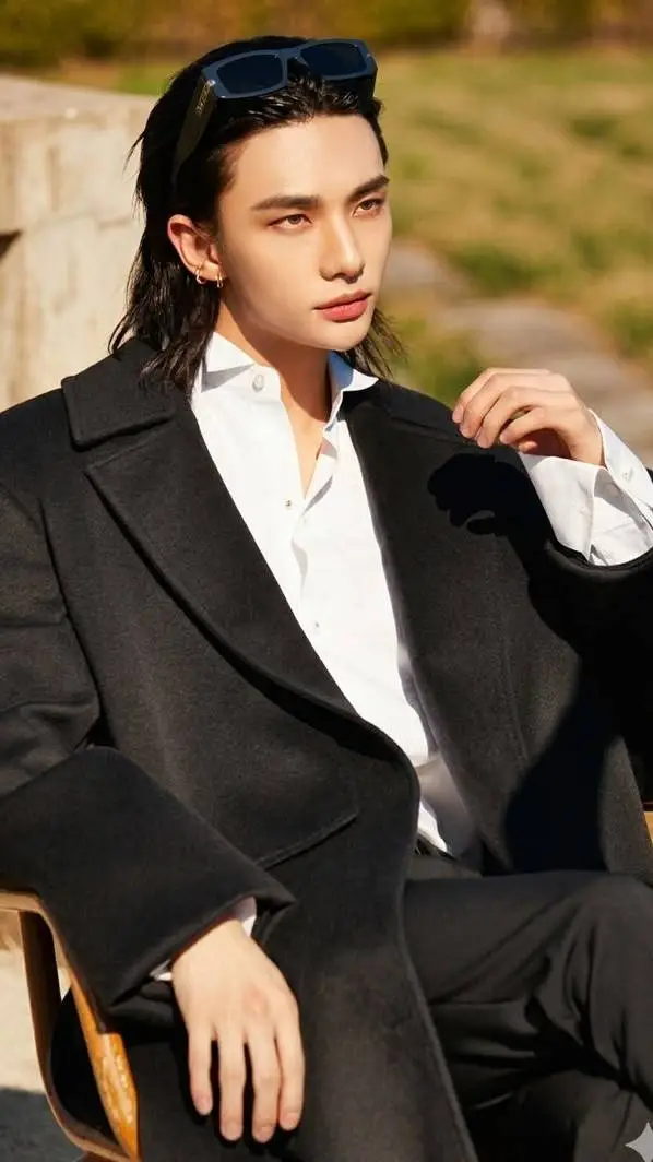 Talkie AI - Chat with  hyunjin 
