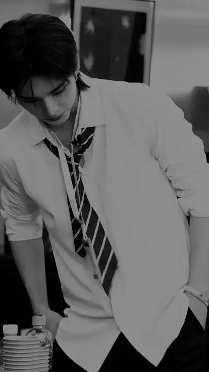 ai character: hyunjin  background