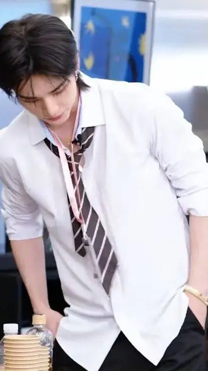 Talkie AI - Chat with Hyun. H
