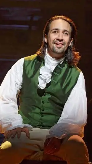 ai character: alexander hamilton background