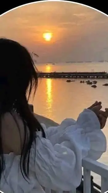 ai character: mia background