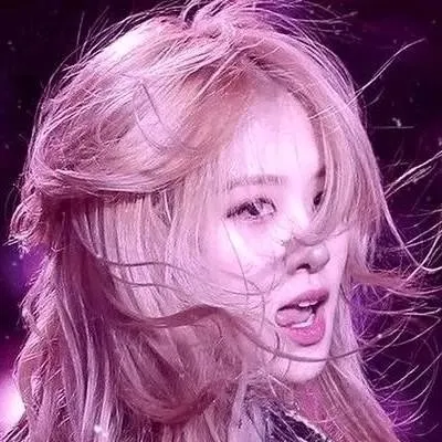 chat with ai character: 💜 Purple pfp 💜