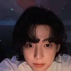 chat with ai character: Jeon Jungkook 🌚
