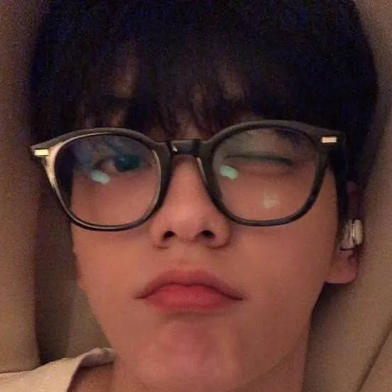 chat with ai character: 💫CHOI SOOBIN💫